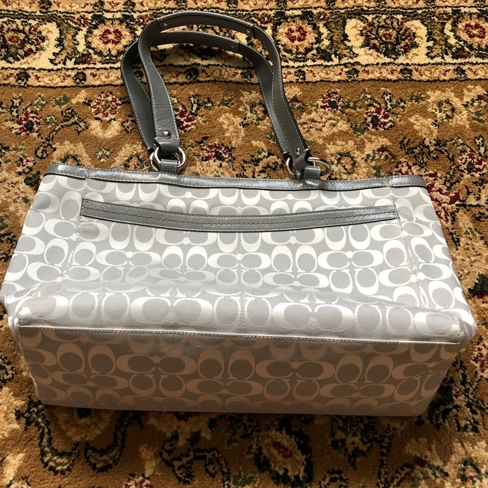 Coach bag - Picture 2 of 2
